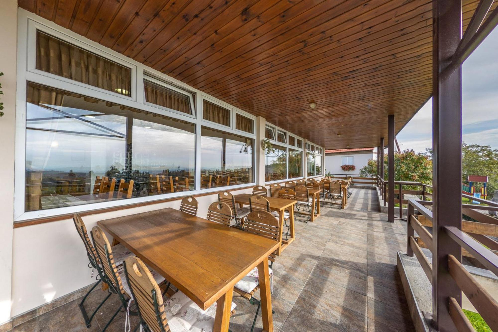 יאסטרברסקו Guesthouse Rezekov Podrum מראה חיצוני תמונה