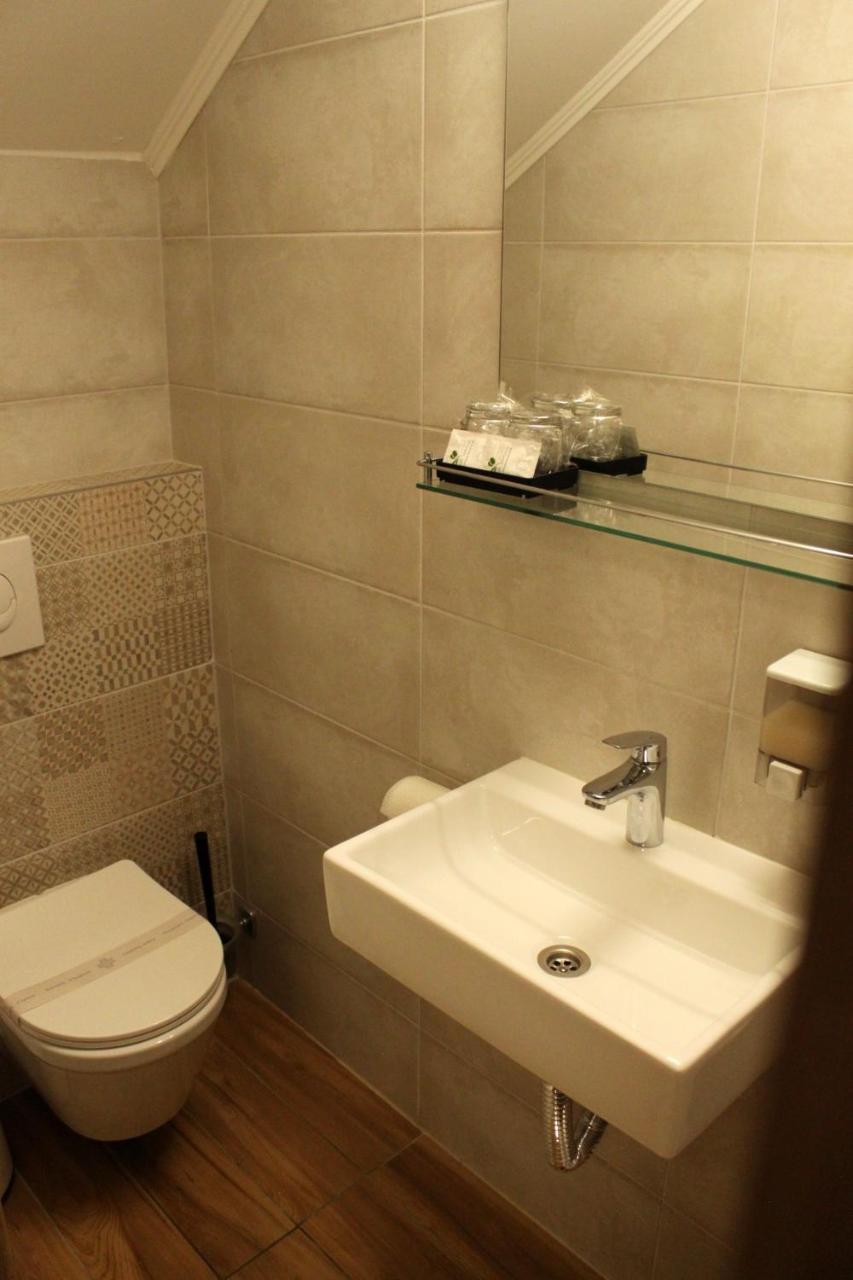 יאסטרברסקו Guesthouse Rezekov Podrum מראה חיצוני תמונה