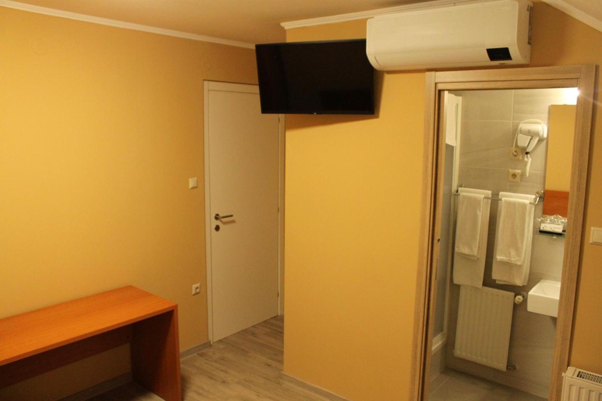 יאסטרברסקו Guesthouse Rezekov Podrum מראה חיצוני תמונה