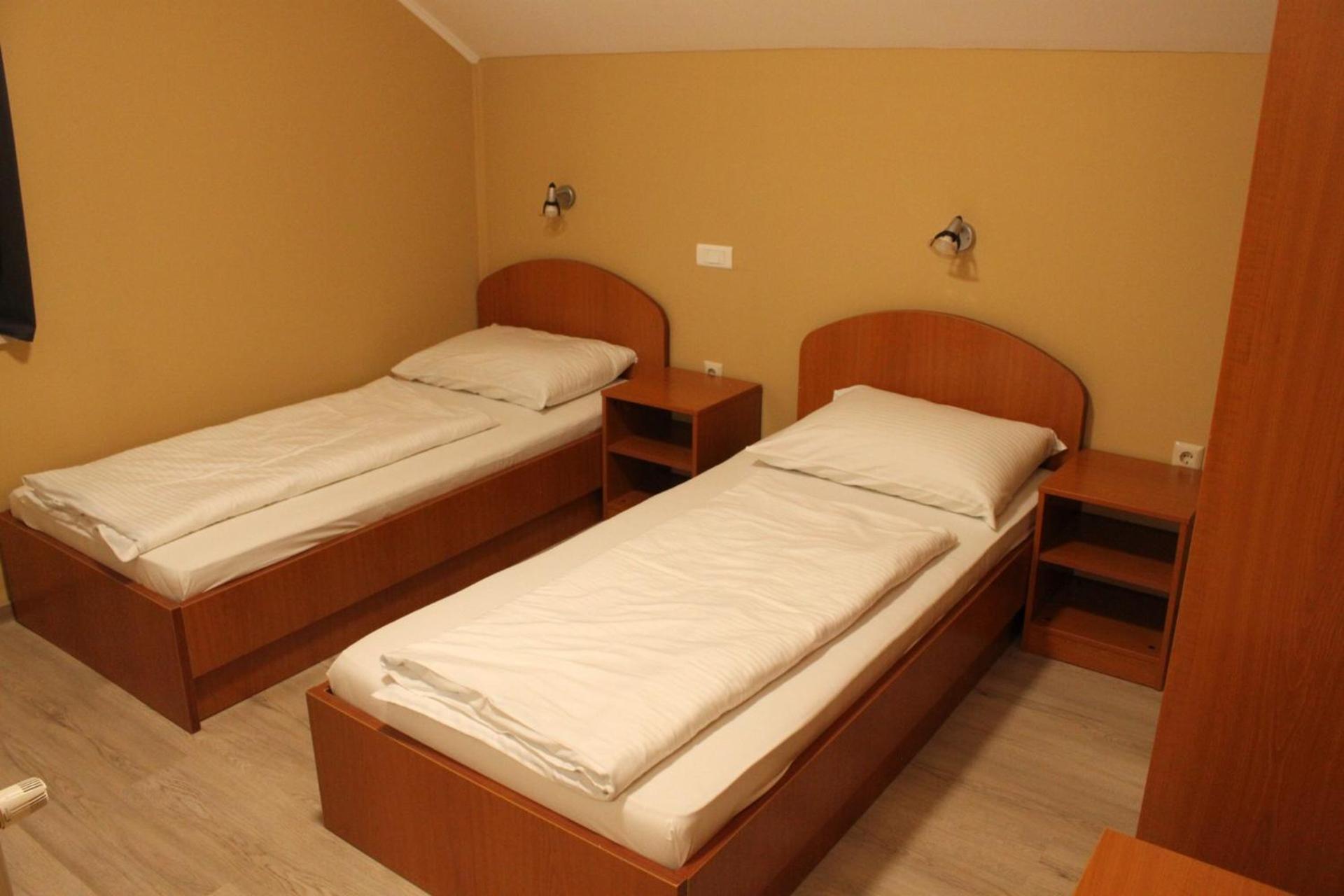יאסטרברסקו Guesthouse Rezekov Podrum מראה חיצוני תמונה