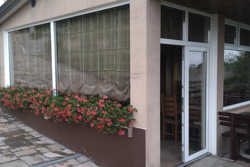 יאסטרברסקו Guesthouse Rezekov Podrum מראה חיצוני תמונה