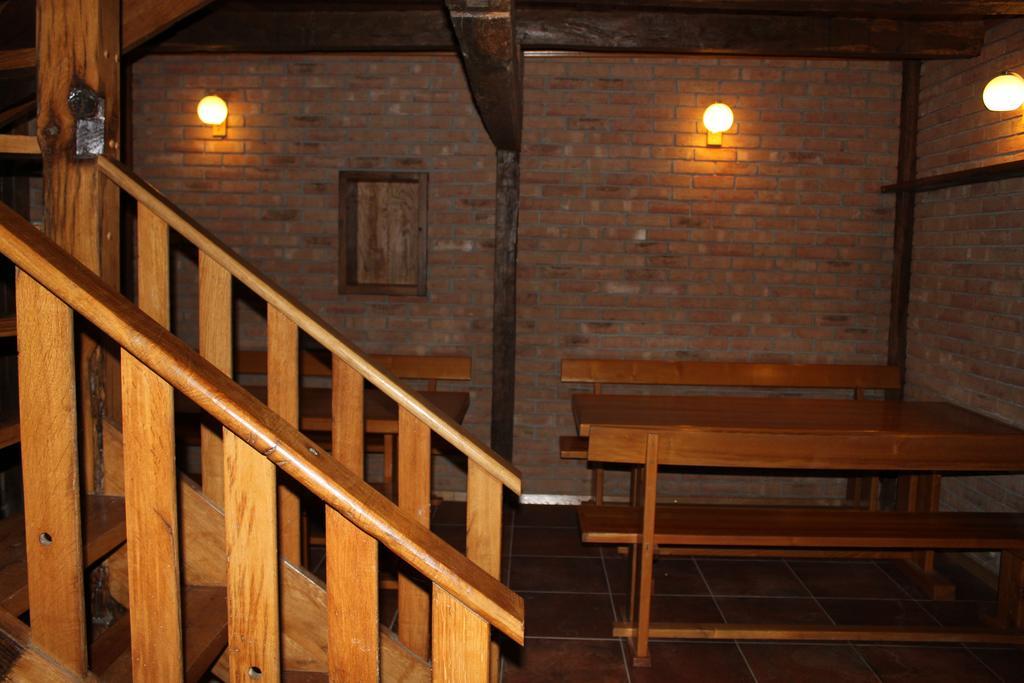 יאסטרברסקו Guesthouse Rezekov Podrum מראה חיצוני תמונה